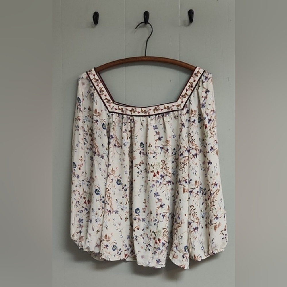 Max Studio. Floral Shirt.  Estimated Size Medium.  See Measurements.